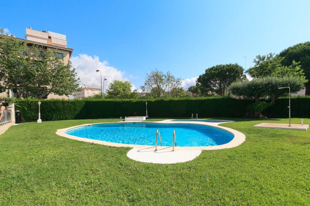Uhc Stella Maris Apartments كامبريلس المظهر الخارجي الصورة